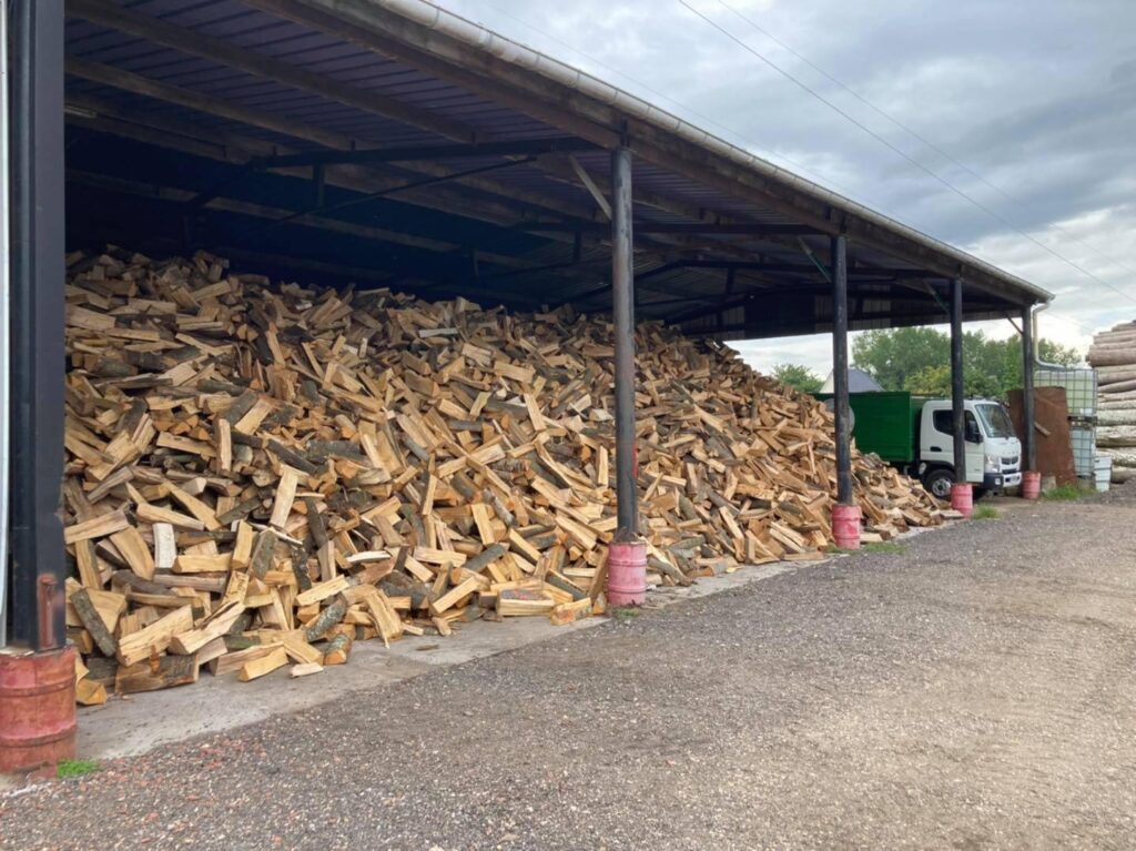 Réalisations Duclair - stock bois de chauffage Prévost et Fils
