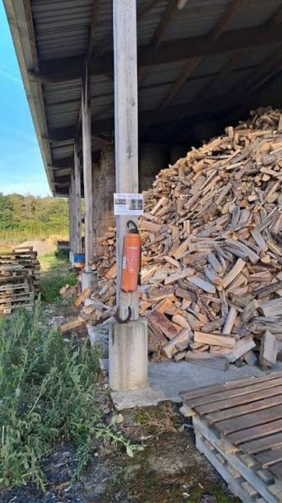 Vente de bûches fendues à Mont-Saint-Aignan