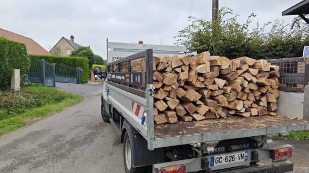 Vente de bûches fendues à Pavilly